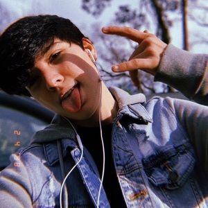 Meet your Posher, Sky